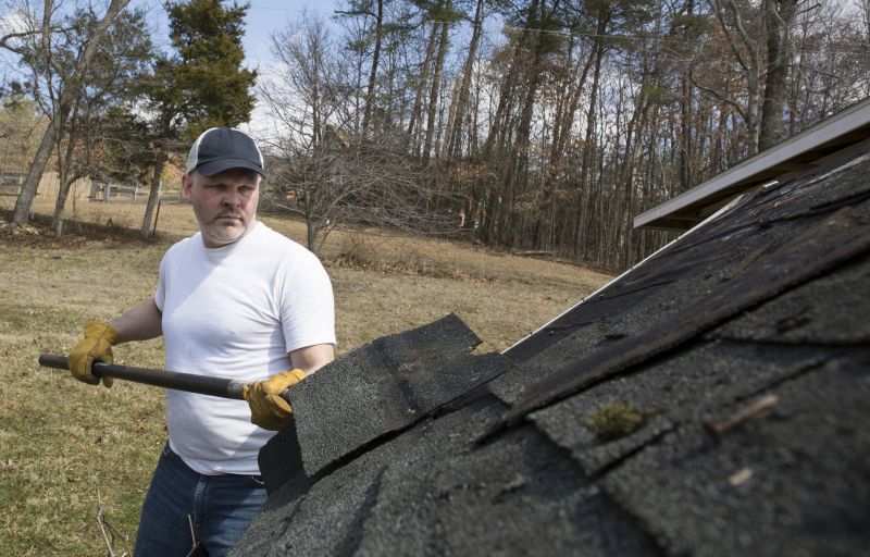 What To Expect During A Roof Removal Project